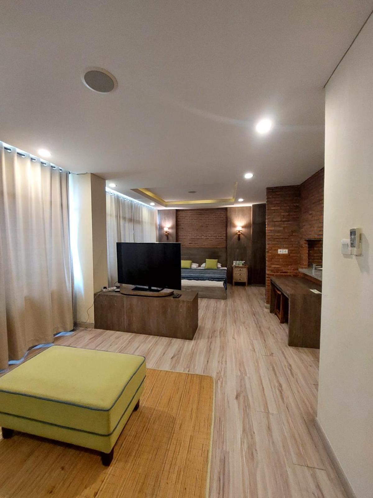 Apartemen Senayan Jakarta Eksteriør bilde