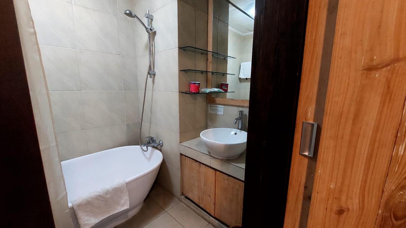 Apartemen Senayan Jakarta Eksteriør bilde
